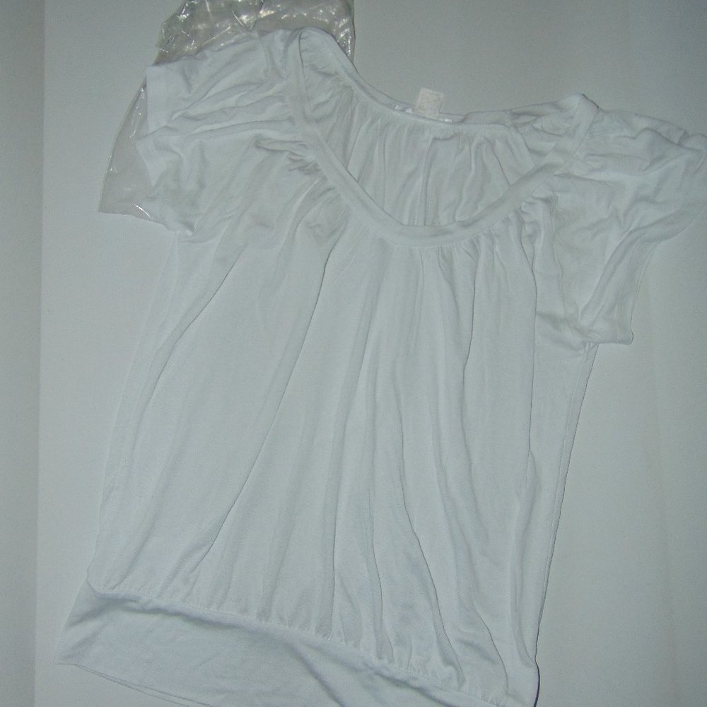 Lascana White Casual Vneck Short Sleeve top - Size M